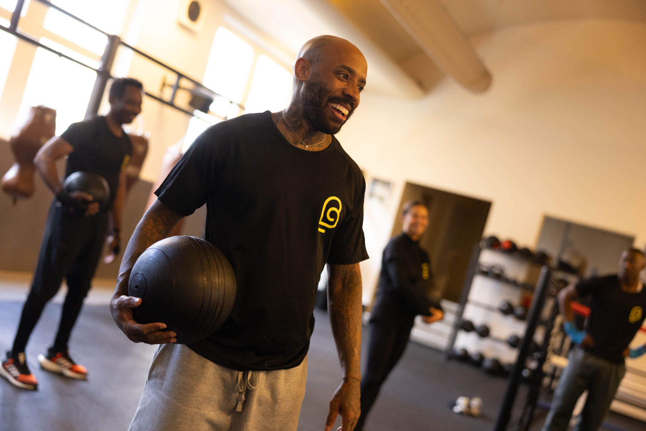 12ROUNDS-6524 2560x1440 Boxing class